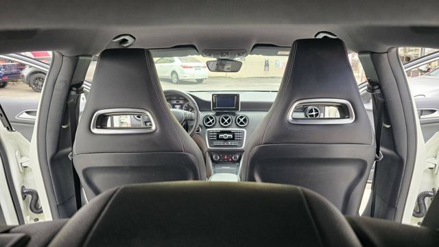 // 里程保證✦ 實車實價 //✧˳⁺⁎ HID 頭燈亮晶晶✧ᵕ̈ 夜裡開車不怕暗影 ˚ෆ*₊漂亮好車౨ৎ讓你 即刻擁有  第18張相片