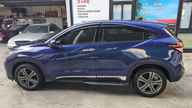 最夯的 ౨ৎ  時尚 輕休旅車 ✧ᵕ̈ ˚  ✅恆溫空調 ✅定速 ✅倒車顯影 ✅倒車雷達 ✅I-KEY免鑰✅摸門  第4張相片