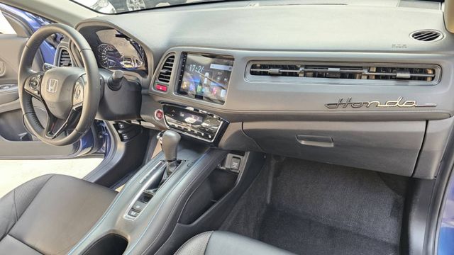 最夯的 ౨ৎ  時尚 輕休旅車 ✧ᵕ̈ ˚  ✅恆溫空調 ✅定速 ✅倒車顯影 ✅倒車雷達 ✅I-KEY免鑰✅摸門  第12張相片