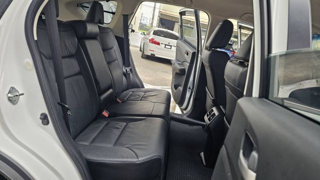 熱門休旅首選 ❱❱❱ 高CP值 ౨ৎ 實跑13萬KM ✧˳⁺⁎妥善率高✧ᵕ̈空間大˗ˏˋ家庭/通勤/旅遊都適合 ˚ෆ*₊  第11張相片