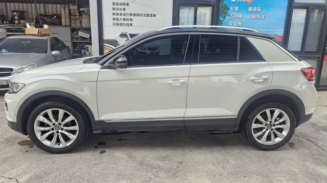 ✅ACC跟車系統✅車道偏移✅停車輔助系統✅後視鏡盲點系統不只好開✧ᵕ̈回頭多看兩眼的那種帥  第8張相片