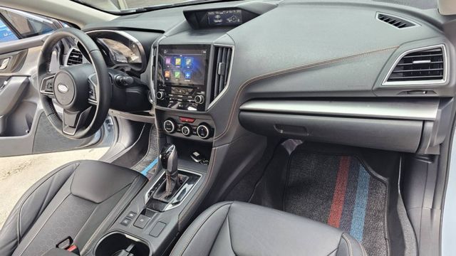 跨界休旅王者｜Subaru XV 2.0i-s絕對是許多車主指名度超高的選擇！實車比照片更漂亮！  第18張相片