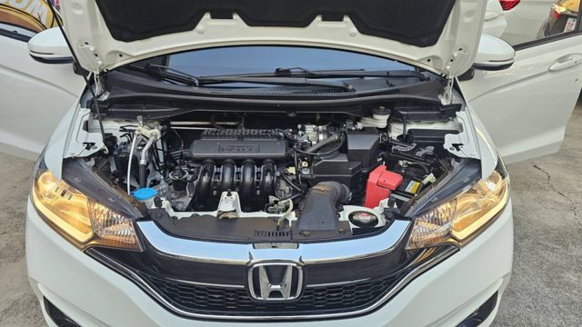 ˗ˏˋ 熱門都會神車 ˎˊ˗ 省油 ✦ 好開又保值 ✦ 車身小巧✧ᵕ̈ 市區停車更輕鬆✅盲點偵測✅倒車顯影✅IKEY免鑰  第19張相片