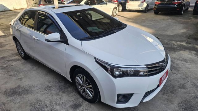 ˏˋ 神車就是神車 ˎˊ˗ 經典白色車身✧˳⁺⁎ 耐看又大方✧ᵕ̈ 低里程實跑✅ 電動天窗✅I-KEY免鑰✅多功能安卓機  第3張相片