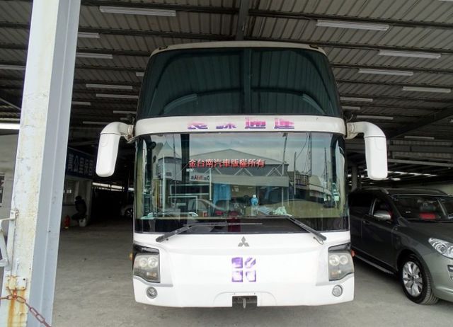 特價!FUSO 278 順益車體 45人座電子氣壓剎車 里程保證 無滲漏油 車況超好 引擎狀況超好!  第4張相片
