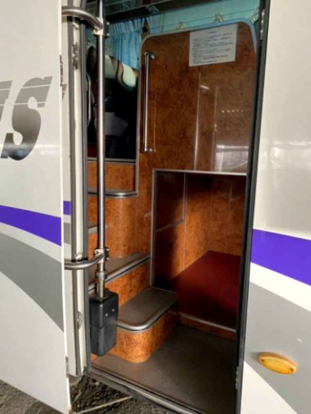 特價!FUSO 278 順益車體 45人座電子氣壓剎車 里程保證 無滲漏油 車況超好 引擎狀況超好!  第12張相片