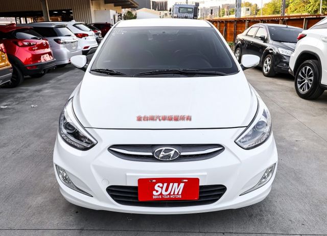 小資旗艦版 恆溫 iKEY 倒車顯影 一手里程保證 原廠保養 車況超好 代步通勤好選擇 可全貸 不用殺價就很便宜!  第5張相片
