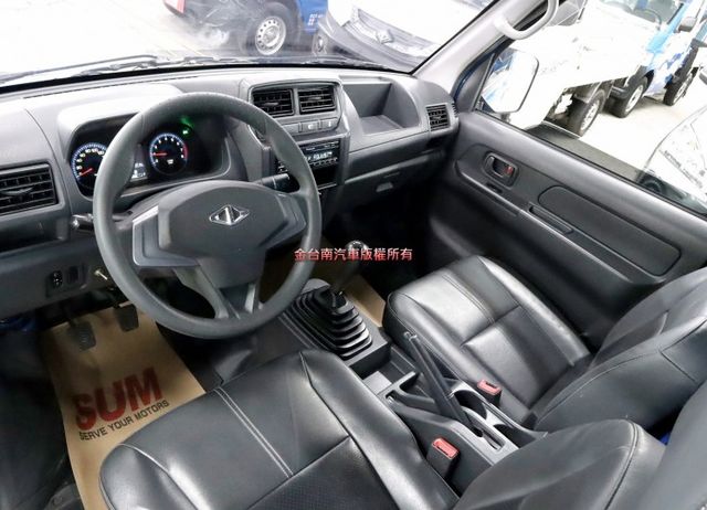 附全額發票 廂式 一手 只跑4.1萬 全車原鈑件 TCS ABS 里程保證 打拼事業好幫手 可全貸!  第11張相片