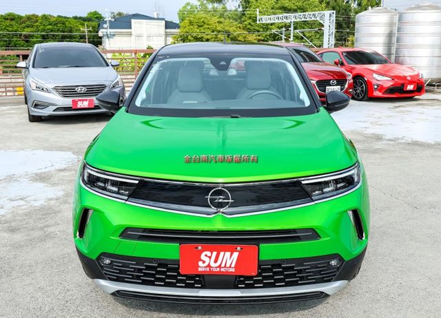 Elegance版 原廠展示車 只跑1千 原板件 一年稅金才8千 省近40萬 ACC AEB 車道維持 可全貸!  第4張相片