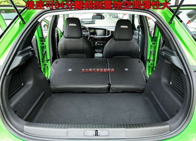 Elegance版 原廠展示車 只跑1千 原板件 一年稅金才8千 省近40萬 ACC AEB 車道維持 可全貸!  第19張相片