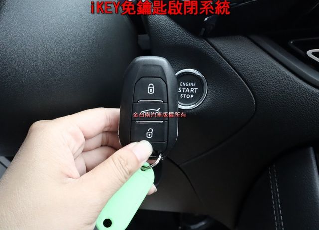 新車價143.9 菁英版 原廠展示車 只跑1千 現省5X萬 一年稅金才8千 車道維持 感應尾門 雙電熱椅 原板件!  第15張相片