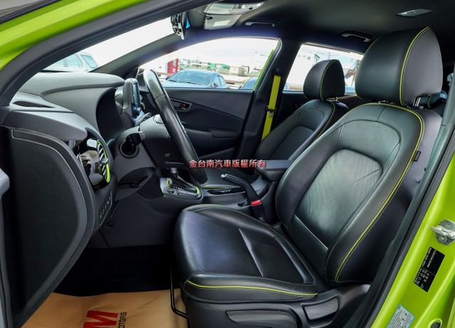 4WD極致型 19年式 一手車 只跑6萬 AEB 車道偏離 iKEY 車載系統 HUD 全車原板件 可全貸!  第8張相片
