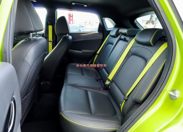 4WD極致型 19年式 一手車 只跑6萬 AEB 車道偏離 iKEY 車載系統 HUD 全車原板件 可全貸!  第9張相片