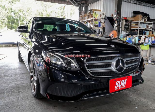 E250 Avantgarde 17年式 總代理 原板件 211匹馬力 雙記憶椅 AEB 車道偏離 盲點 可全貸!  第3張相片