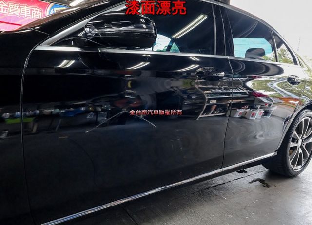 E250 Avantgarde 17年式 總代理 原板件 211匹馬力 雙記憶椅 AEB 車道偏離 盲點 可全貸!  第6張相片
