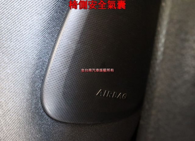 16年式15/11-16/5 900cc渦輪增壓 一手跑6.4萬 原鈑件 定速衛星導航 TCS ABS 恆溫 省油省稅金  第18張相片