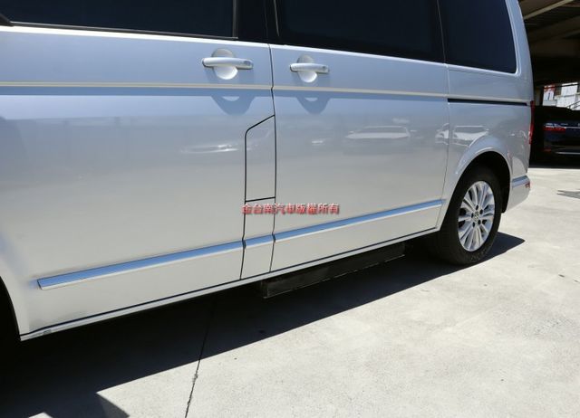 20/12出廠 T6.1 IPC 輪椅電動升降 只跑2.6 原鈑件 ACC AEB 影音 車載系統 盲點 原廠保養!  第6張相片