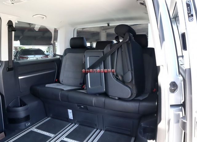 20/12出廠 T6.1 IPC 輪椅電動升降 只跑2.6 原鈑件 ACC AEB 影音 車載系統 盲點 原廠保養!  第10張相片