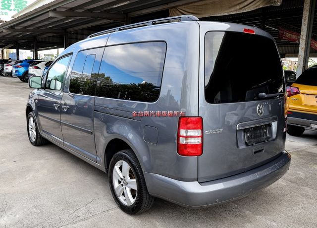 1.6柴油 七人座 只跑長途 保養確實 原板件 TCS ABS 定速 全車四安 可全貸 不用殺價就很便宜!  第2張相片