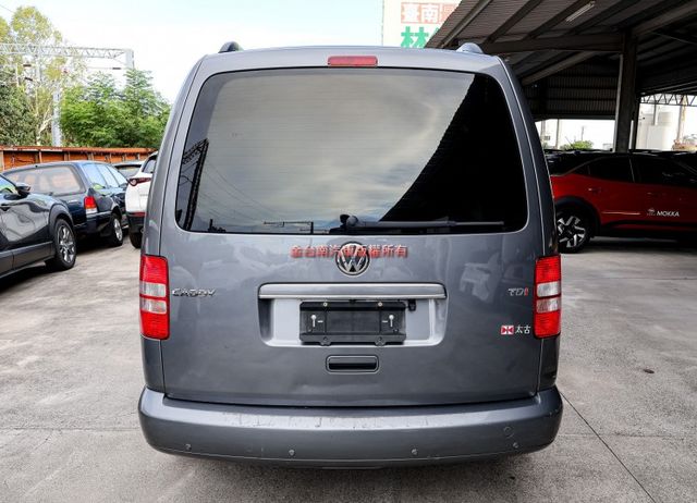1.6柴油 七人座 只跑長途 保養確實 原板件 TCS ABS 定速 全車四安 可全貸 不用殺價就很便宜!  第3張相片