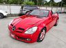 SLK200 雙門 硬頂電動敞篷 只跑10.4萬 一年約跑近7千 原鈑件 記憶椅 快撥 ABS 雙安 里程保證!  第2張縮圖