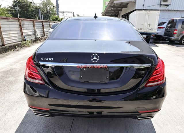 旗艦S500L 新車價752萬 不用百萬即可入手 455hp馬力 原廠保養 全景天窗 四座記憶椅 自動停車 柏林  第3張相片