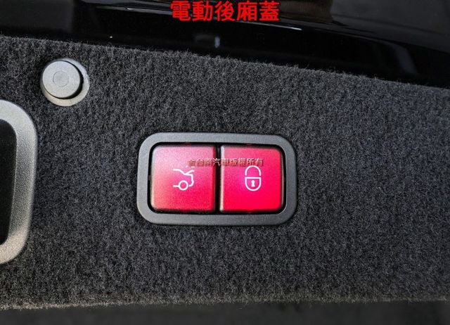 旗艦S500L 新車價752萬 不用百萬即可入手 455hp馬力 原廠保養 全景天窗 四座記憶椅 自動停車 柏林  第18張相片