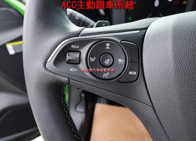 Elegance版 原廠展示車 只跑3千 原鈑件 現省46萬 一年稅金才8千 ACC AEB 車道維持 盲點!  第13張相片