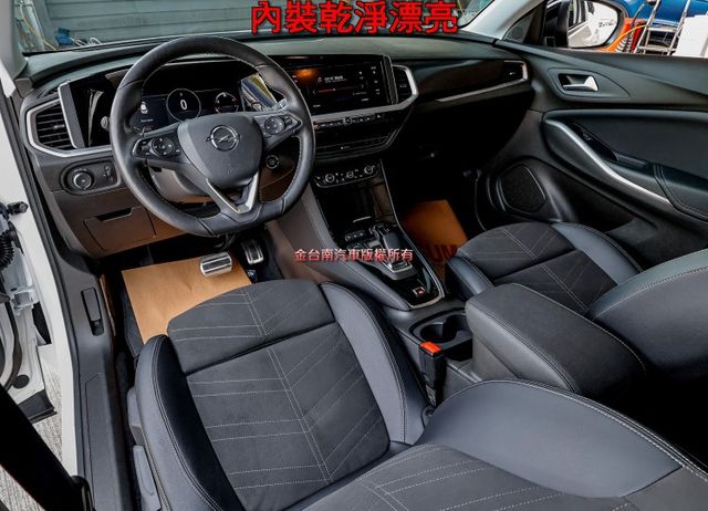 新車價143.9菁英版 原廠試乘車 只跑5千 一年稅金才8千 現省5X萬 車道維持 感應尾門 全車原板件 可全貸!  第11張相片