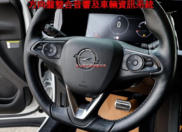 新車價143.9菁英版 原廠試乘車 只跑5千 一年稅金才8千 現省5X萬 車道維持 感應尾門 全車原板件 可全貸!  第12張相片