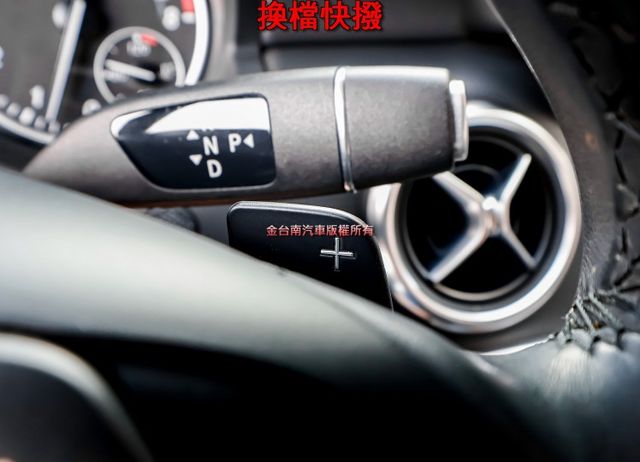 15年式 總代理 只跑4.3萬 車況超好 記憶椅 快撥 倒車顯影 TCS 全車九安 可全貸 不用殺價就很便宜!  第13張相片