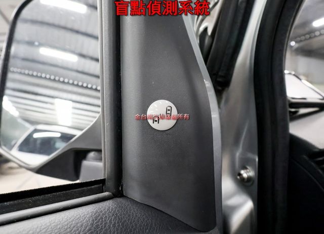 附全額發票 廂式 21/11領 TCS ABS 盲點偵測 衛星導航 原廠保養 一手 全車原鈑件 打拼事業好幫手 可全貸!  第9張相片