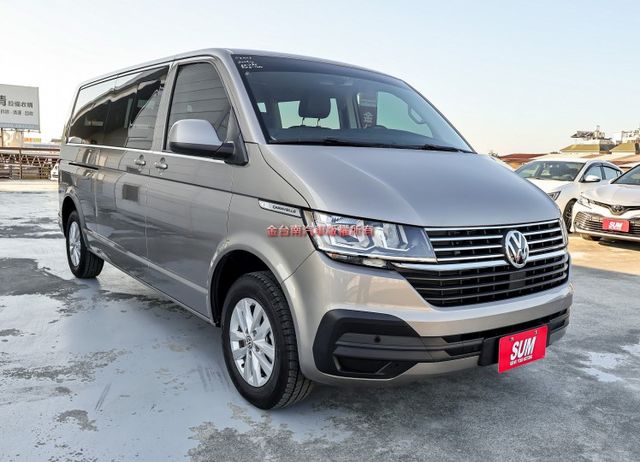 150L 長軸 九人座 自排 一手車 只跑2.8萬 原廠保養 全車原板件 車載系統 倒車顯影 雙區恆溫 全車六安 可全貸  第3張相片