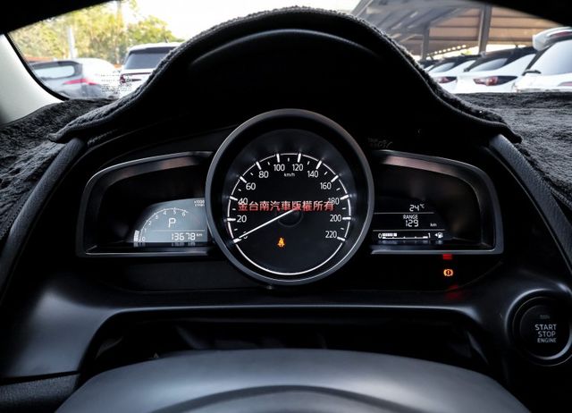 PT頂級版 一手車 只跑1.3萬 原廠保養 全車原板件 AEB 車道偏離 倒車顯影 車載系統 可全貸 不用殺價就很便宜!  第13張相片
