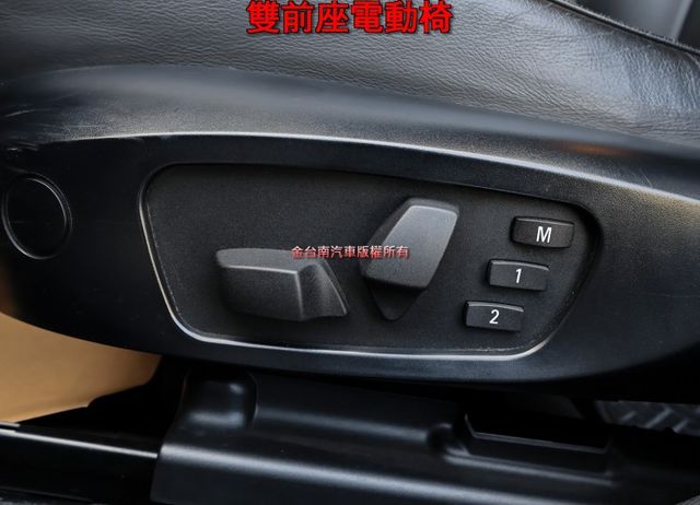 總代理 少跑一年只跑7千多 里程保證 全車原板件 雙電動椅 HID 倒車顯影 六安 可全貸 不用殺價就很便宜!  第11張相片