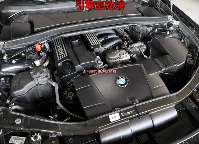 總代理 少跑一年只跑7千多 里程保證 全車原板件 雙電動椅 HID 倒車顯影 六安 可全貸 不用殺價就很便宜!  第19張相片