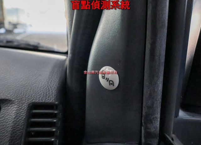 10月出廠11月領牌 五人座 客貨兩用車 一手車 只跑4.9萬 TCS 雙安 盲點 全車原板件 附全額發票 可全貸!  第16張相片