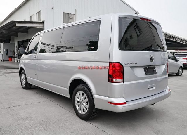 150L 長軸 九人座 24年式 23/11出廠 一手 只跑9千 車載系統 倒車顯影 雙區恆溫 全車六安 原鈑件  第2張相片