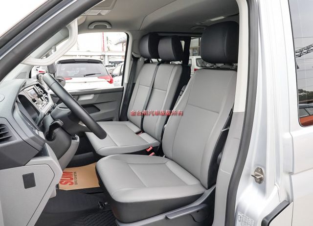 150L 長軸 九人座 24年式 23/11出廠 一手 只跑9千 車載系統 倒車顯影 雙區恆溫 全車六安 原鈑件  第7張相片