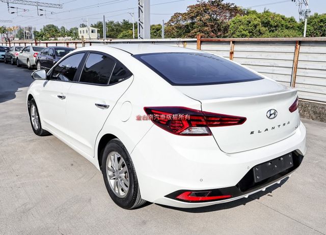 一手車 只跑4.7萬 里程保證 車況超好 TCS ABS 全車六安 代步通勤好選擇 可全貸 不用殺價就很便宜!  第2張相片