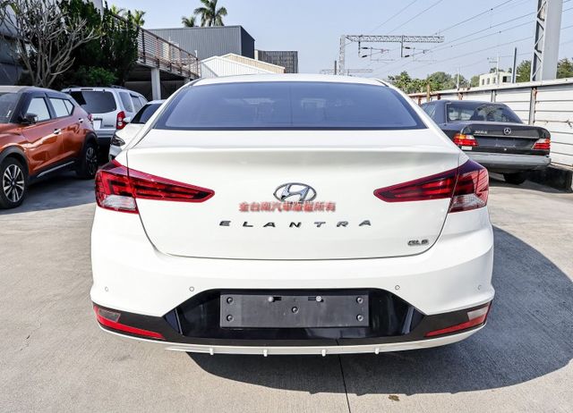 一手車 只跑4.7萬 里程保證 車況超好 TCS ABS 全車六安 代步通勤好選擇 可全貸 不用殺價就很便宜!  第3張相片