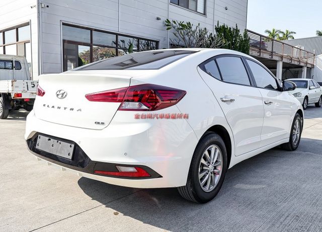 一手車 只跑4.7萬 里程保證 車況超好 TCS ABS 全車六安 代步通勤好選擇 可全貸 不用殺價就很便宜!  第4張相片