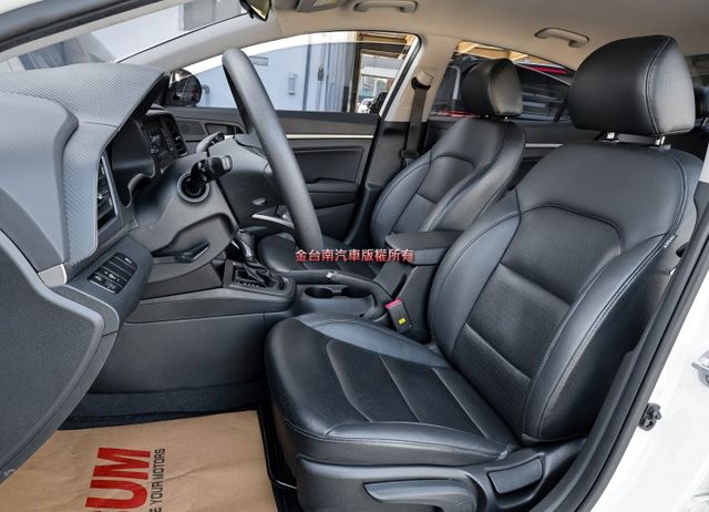 一手車 只跑4.7萬 里程保證 車況超好 TCS ABS 全車六安 代步通勤好選擇 可全貸 不用殺價就很便宜!  第10張相片