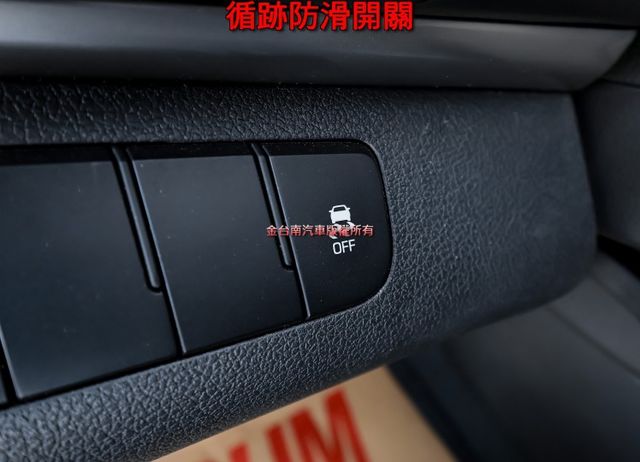 一手車 只跑4.7萬 里程保證 車況超好 TCS ABS 全車六安 代步通勤好選擇 可全貸 不用殺價就很便宜!  第13張相片
