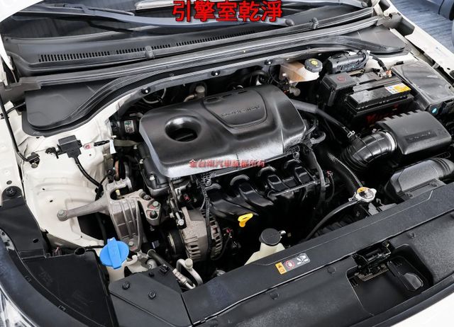 一手車 只跑4.7萬 里程保證 車況超好 TCS ABS 全車六安 代步通勤好選擇 可全貸 不用殺價就很便宜!  第19張相片