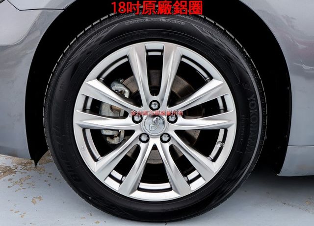 旗艦版 一手車 19年12月領牌 只跑5.3萬 原廠保養 原板件 ACC AEB 車道偏離 天窗 雙電動椅 環景 可全貸  第7張相片