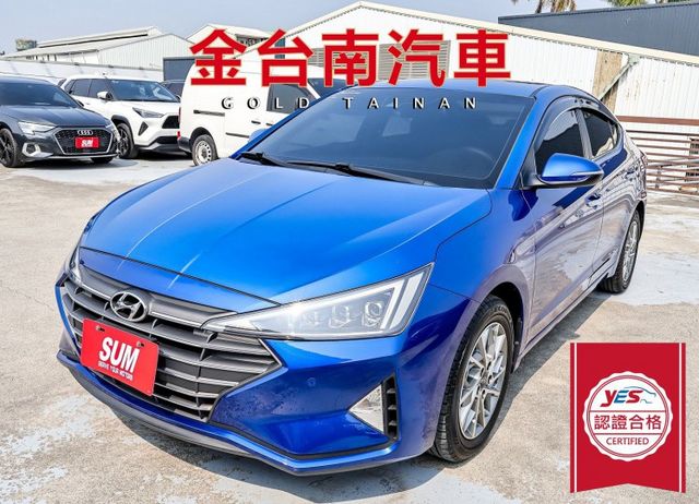 天空藍新配色 驚豔旗艦版 只跑4.1萬 ACC AEB 車道維持 原廠影音 iKEY 全車六安 可全貸!  第1張相片