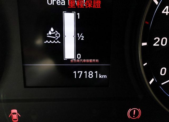 篷式 一手只跑1.7萬 里程保證 原廠保養 全車原板件 帆布五面開 電動尾門 安卓影音 盲點 附全額發票 可全貸!  第11張相片