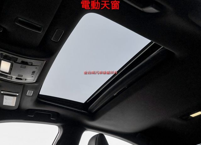 F-SPORT版 一手車 只跑6萬 雙電動椅 空力套件 環景 電動尾門 ACC AEB 車道偏離 207匹馬力 可全貸!  第11張相片