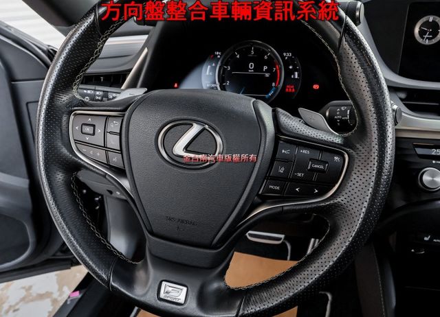 F-SPORT版 一手車 只跑6萬 雙電動椅 空力套件 環景 電動尾門 ACC AEB 車道偏離 207匹馬力 可全貸!  第13張相片